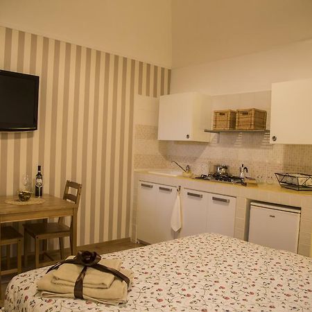 Piazza Roma Rooms Беневенто Стая снимка